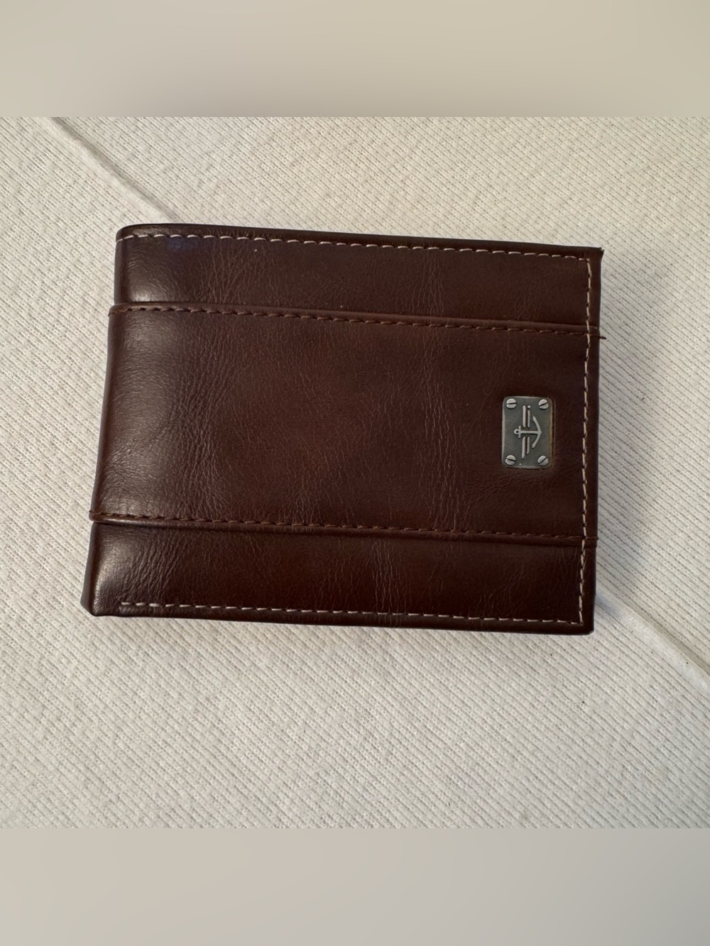 Dockers Men’s Brown Bifold Wallet ID Card Holder